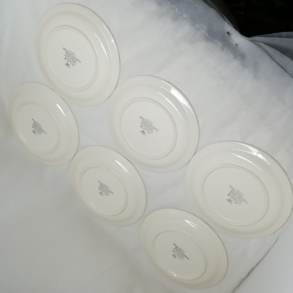 Royal M Crownstone Pasadena Salad Plates - Picture 3 of 12